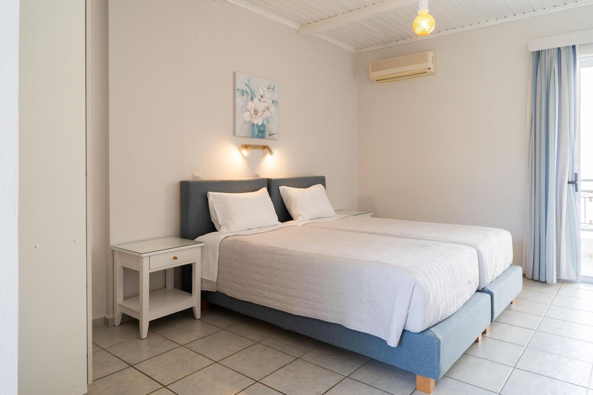 Medousa Studio & Apartments Плакиас Экстерьер фото