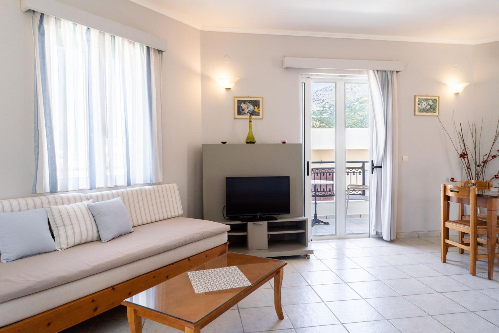 Medousa Studio & Apartments Плакиас Экстерьер фото